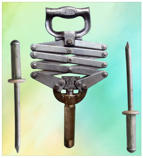 RIVETTING TOOLS RIVETING MACHINE RIVETING EQUIPMENTS RIVETING GUN